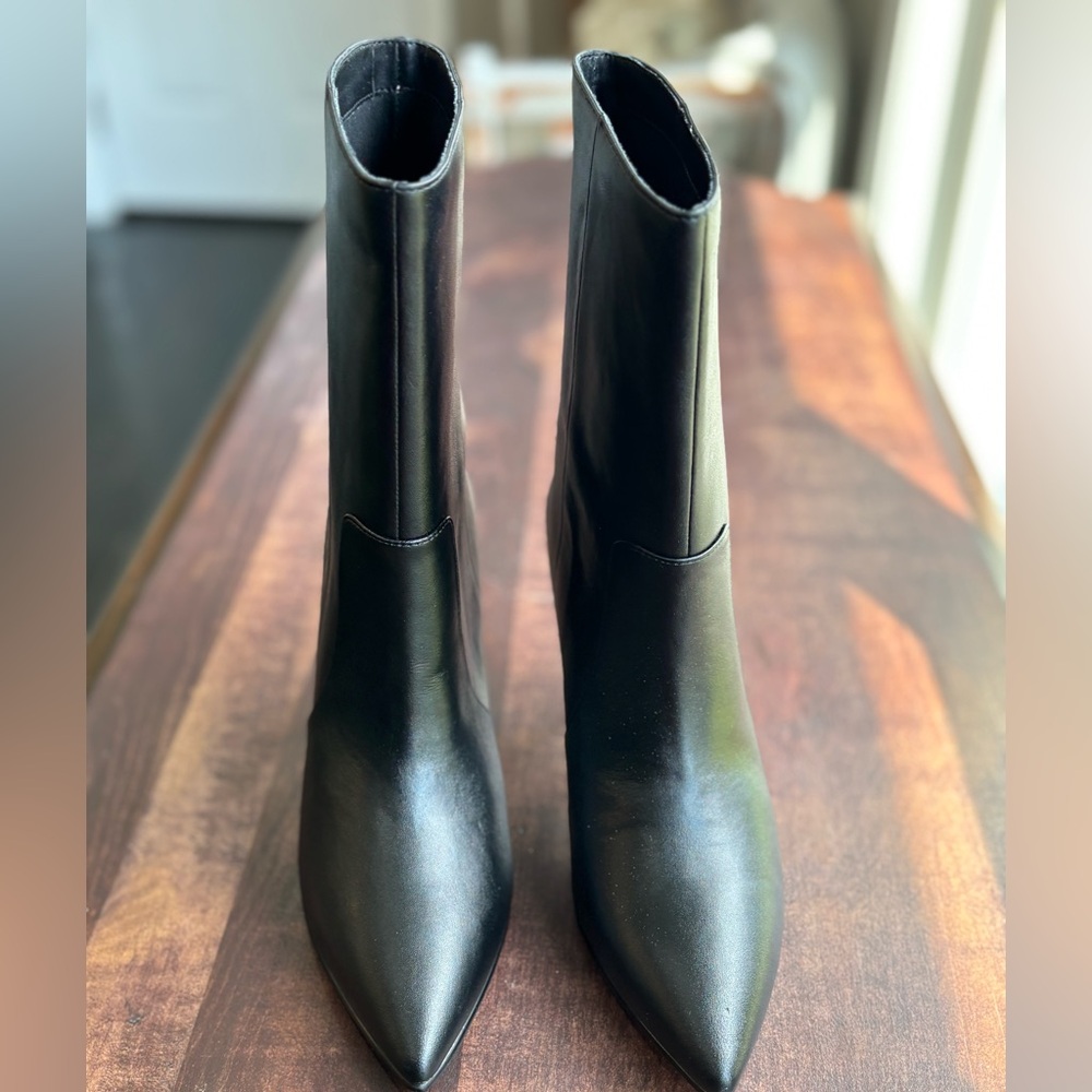 Lisa Vicky - Arthaul Pointed Toe Bootie - Picture 8 of 14